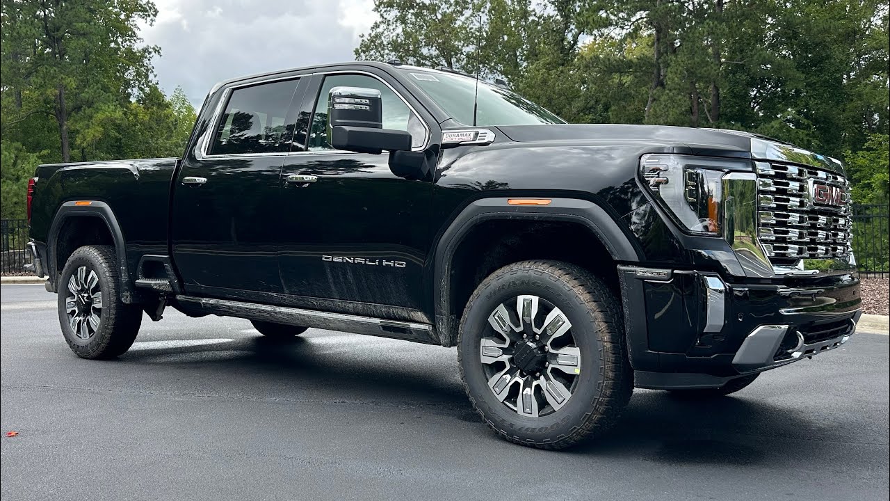 The 2025 GMC Sierra 2500 HD Denali Ultimate: A Deep Dive into Luxury and Power 2 2025 GMC Sierra 2500 HD Denali Ultimate